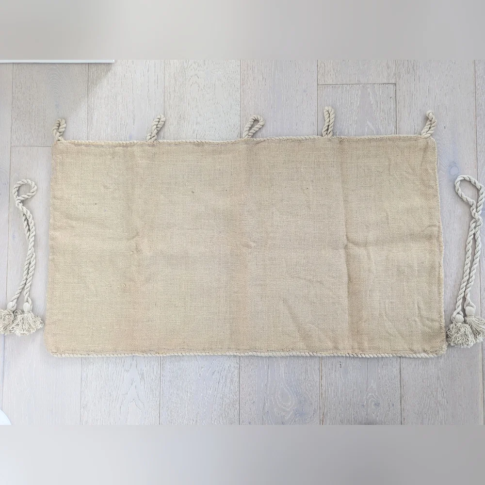 Vintage Woven Hanging Tapestry With Romantic Water Scene